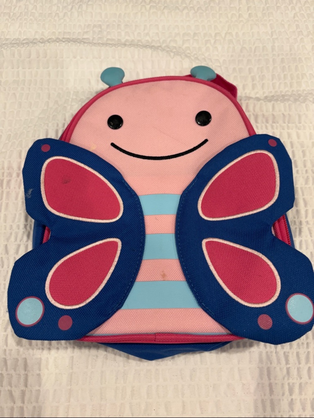 Skip Hop Cute Pink & Blue Butterfly Kids Lunch Bag
8” x 9 1/2”